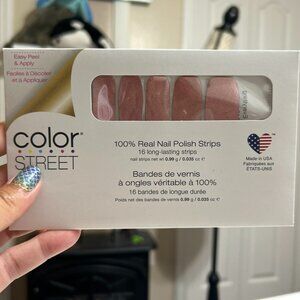 New and sealed Color Street Gratitude is Everything